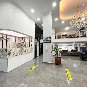 Madi فندق أنطاليا